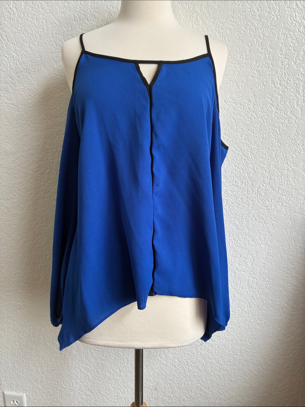Thalia Sodi Royal Blue Cold-Shoulder Spaghetti Strap Top with Black Trim
